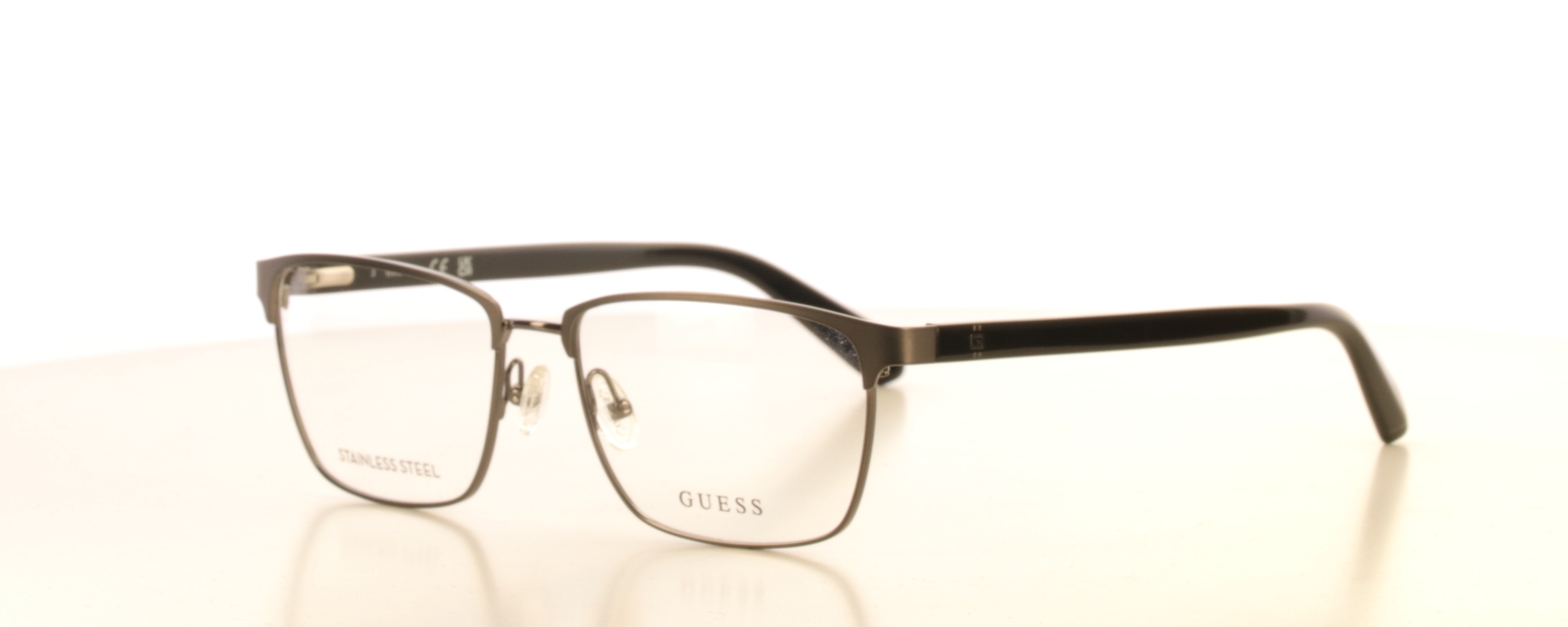 Rama ochelari vedere Guess